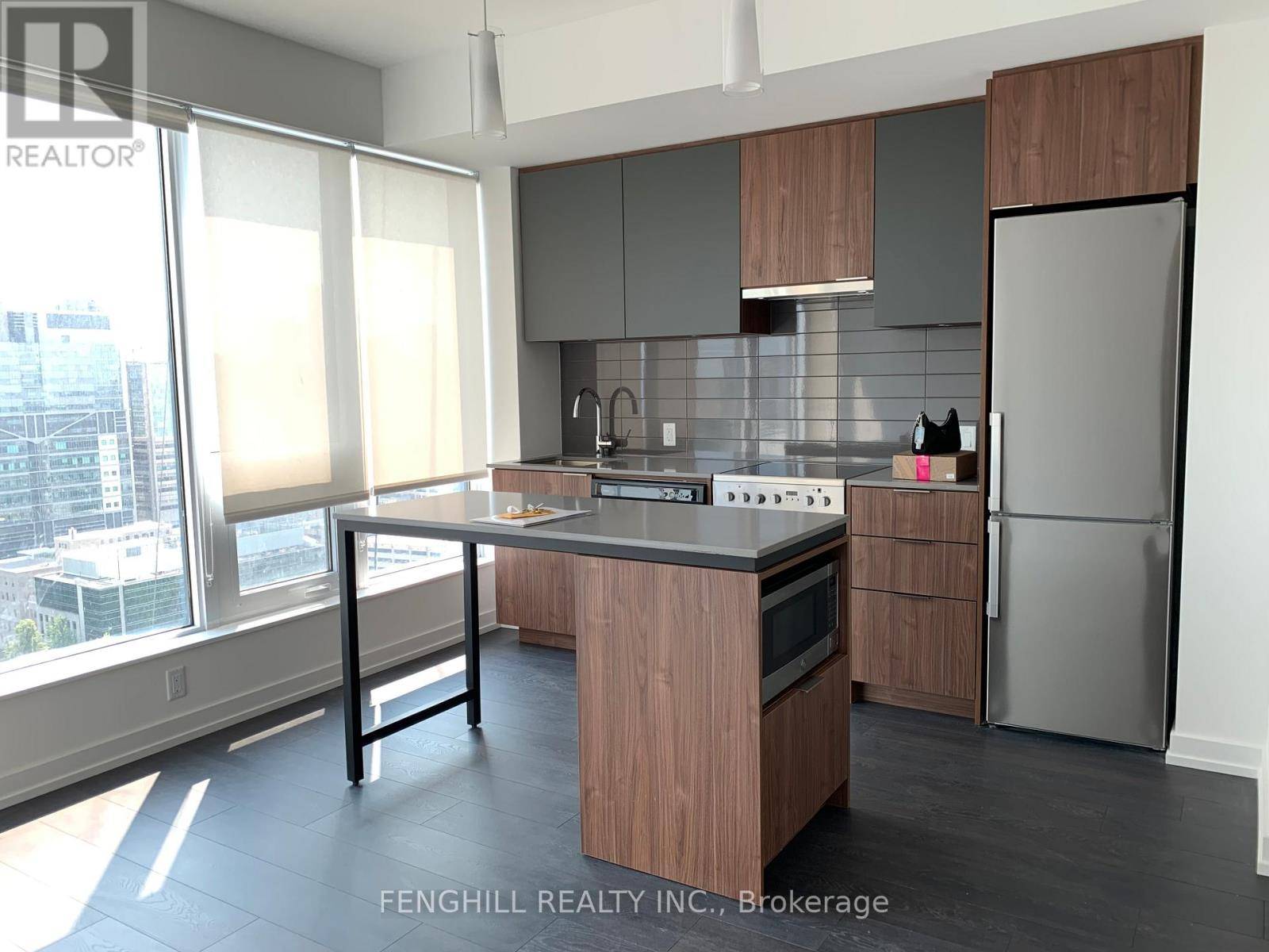 Toronto (kensington-chinatown), ON M5T1P9,203 College ST #2207