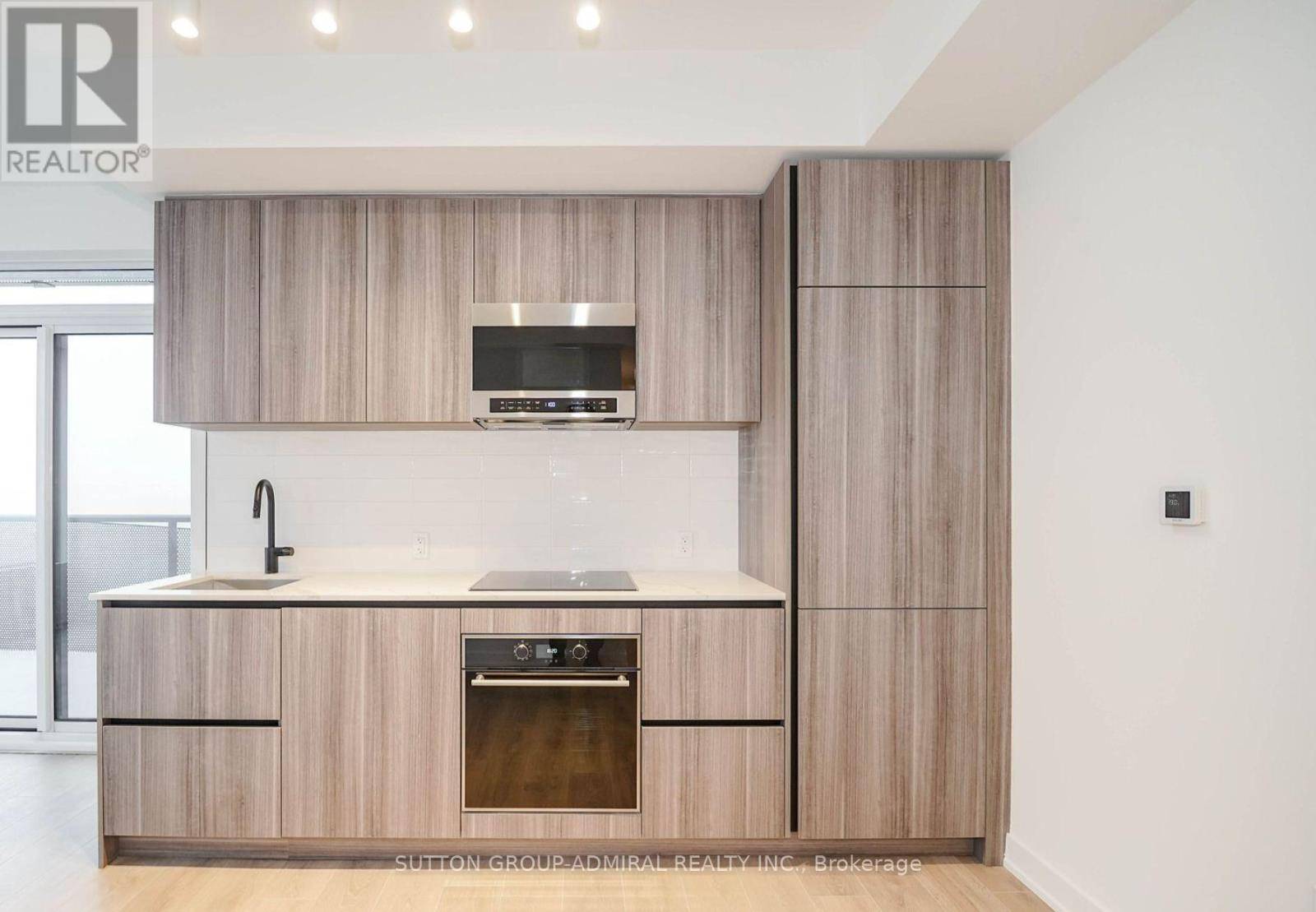 Toronto (mount Pleasant West), ON M4P1V3,117 broadway AVE #3211