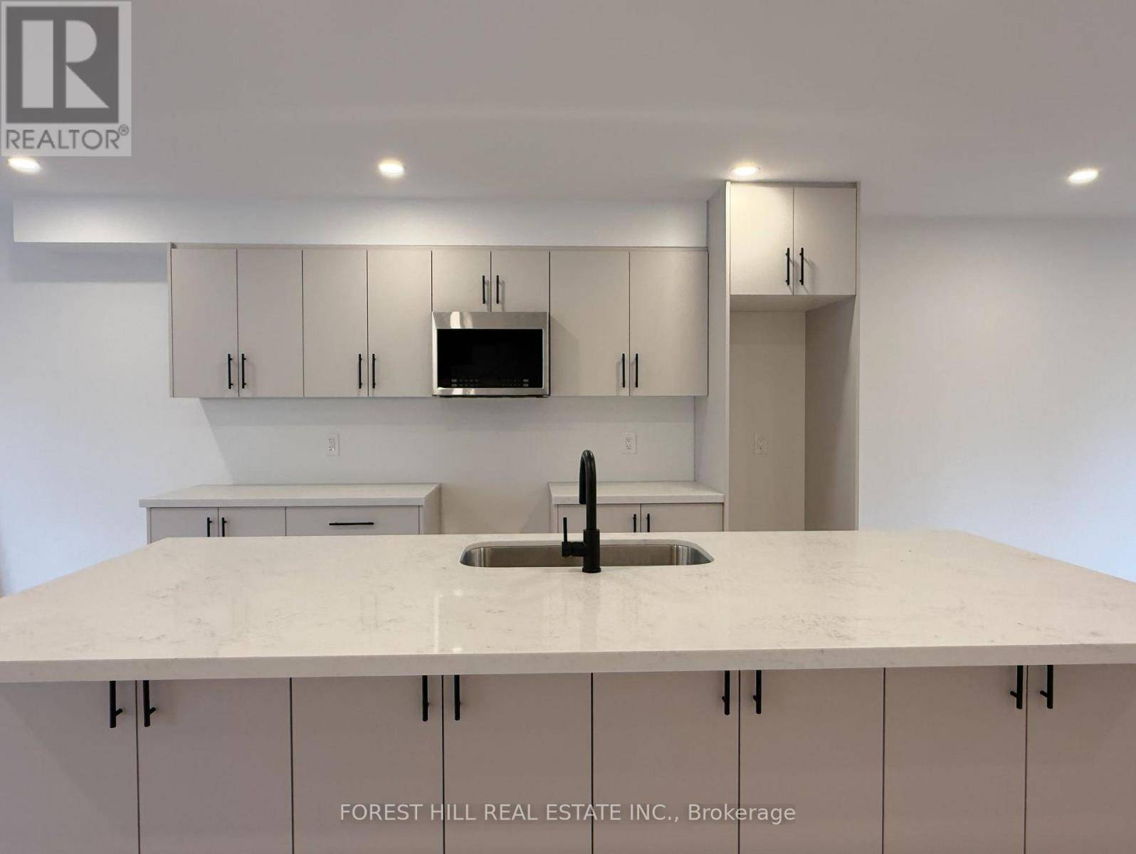 Toronto (lansing-westgate), ON M2N1B6,GARDEN SUITE(BACK) - 12 FRANKLIN AVENUE