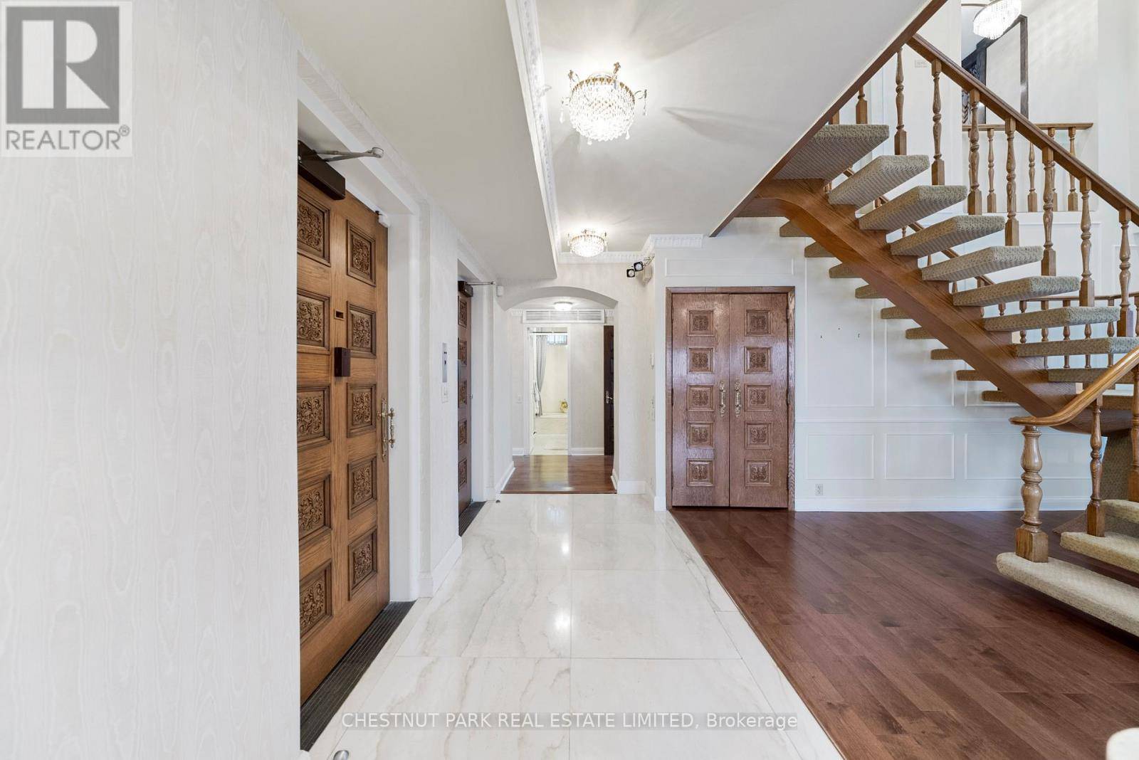 Toronto (englemount-lawrence), ON M6B2Z4,2600 Bathurst ST #PH 1