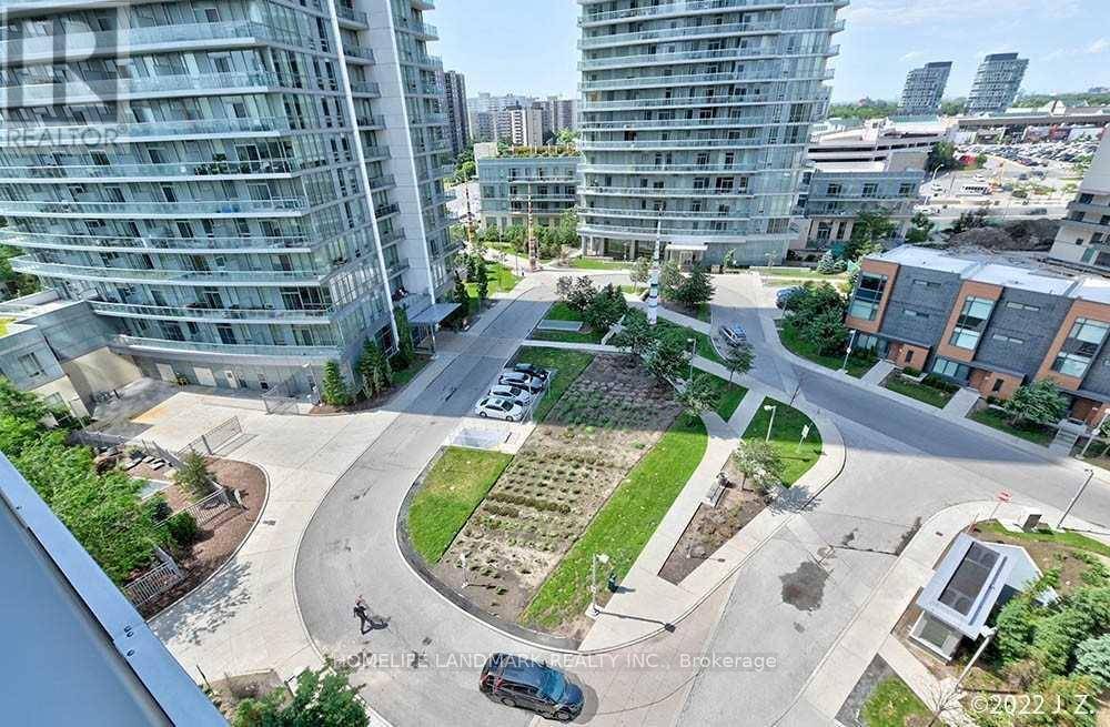 Toronto (henry Farm), ON M2J0B6,62 Forest Manor RD #802