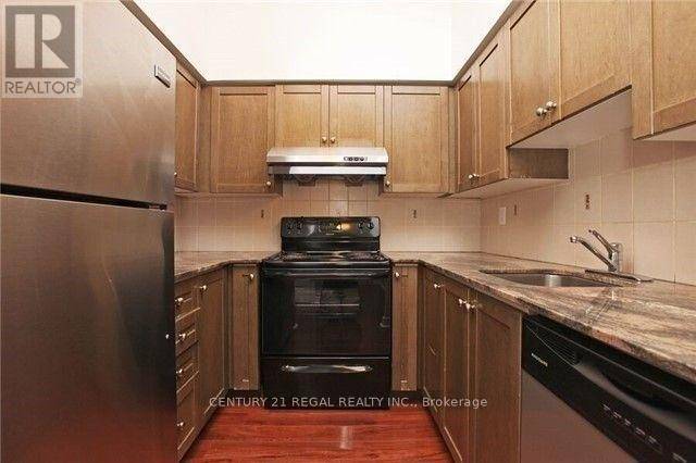 Toronto (cabbagetown-south St. James Town), ON M4X1X8,225 Wellesley ST East #105