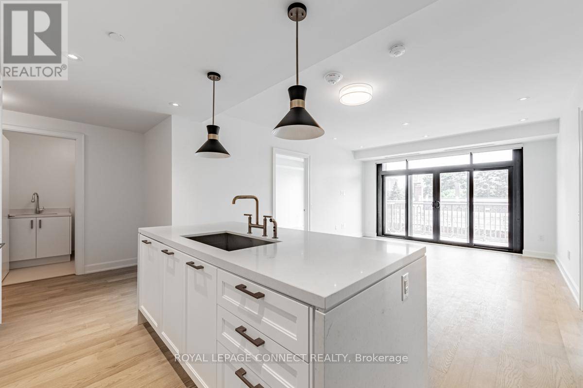 Toronto (lawrence Park North), ON M4N2H8,1 STRATHGOWAN AVE #512