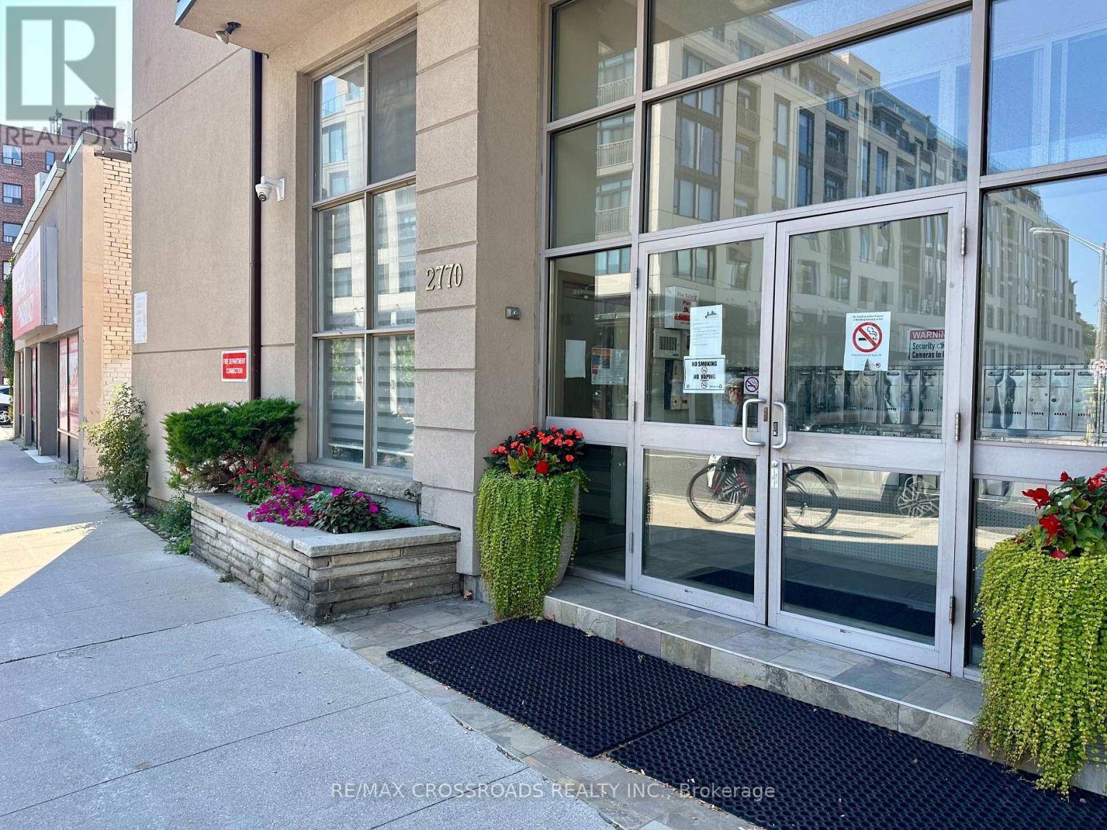 Toronto (lawrence Park South), ON M4N2J3,2770 Yonge ST #B4