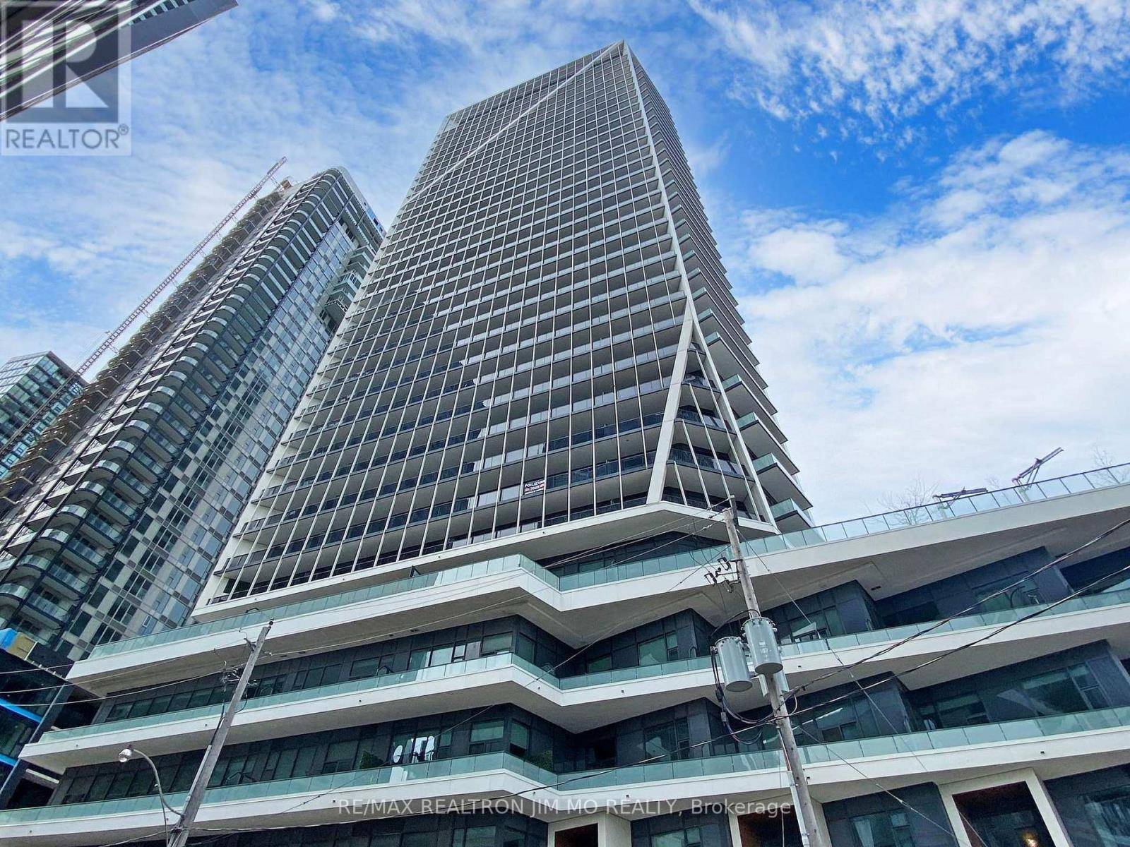 Toronto (niagara), ON M6K0C9,50 Ordnance ST #2408