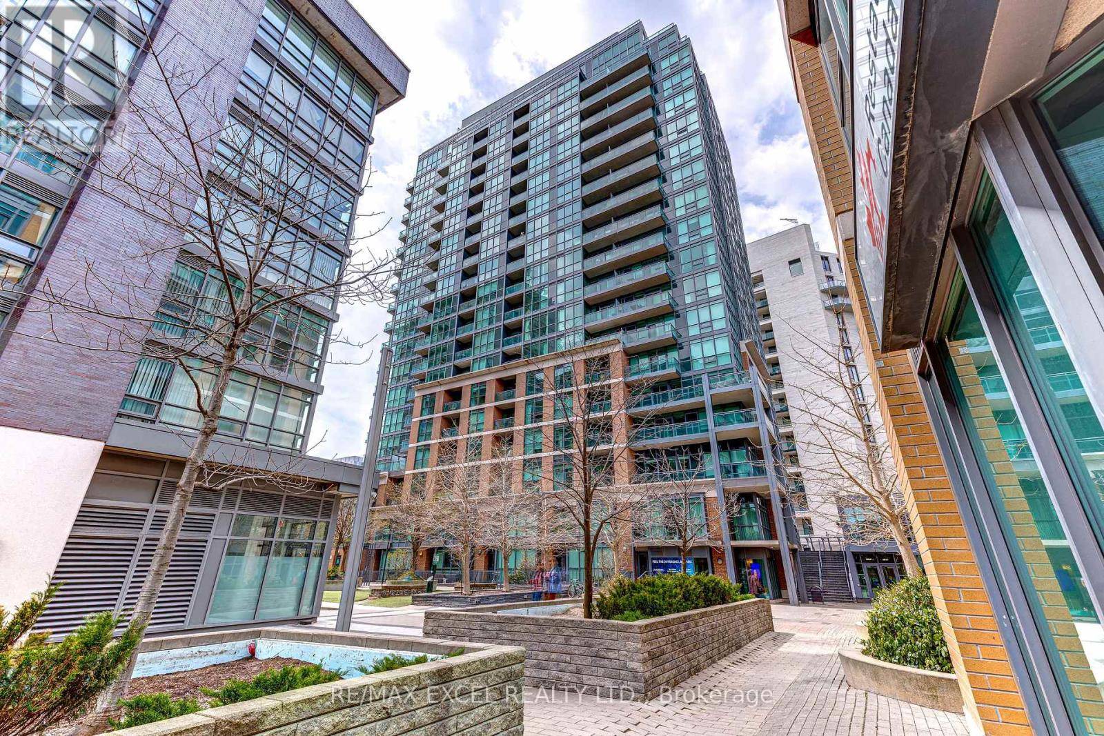 Toronto (little Portugal), ON M6J0A5,1171 Queen ST West #1611
