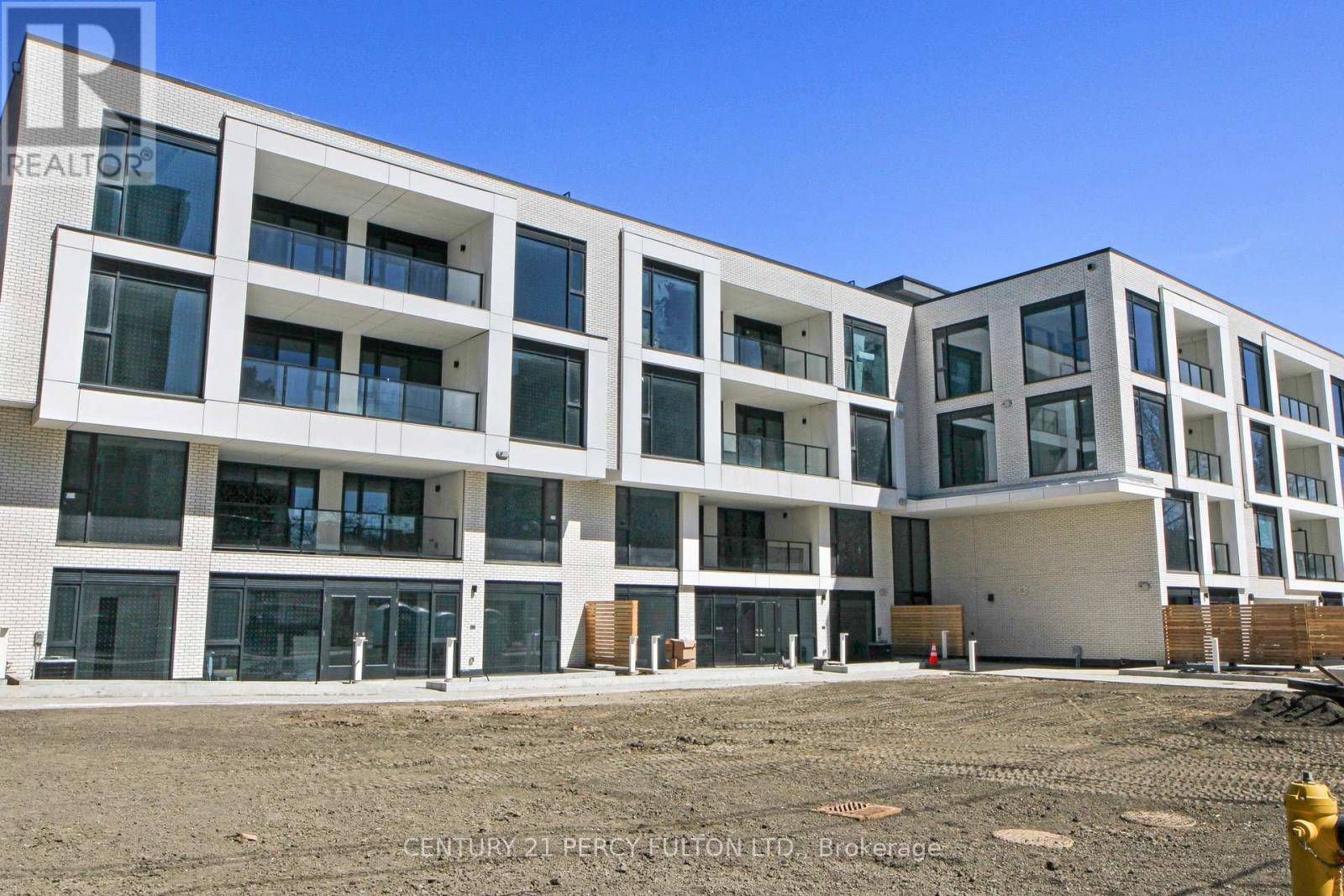 Toronto (mount Pleasant East), ON M4P1Z8,200 Keewatin AVE #306