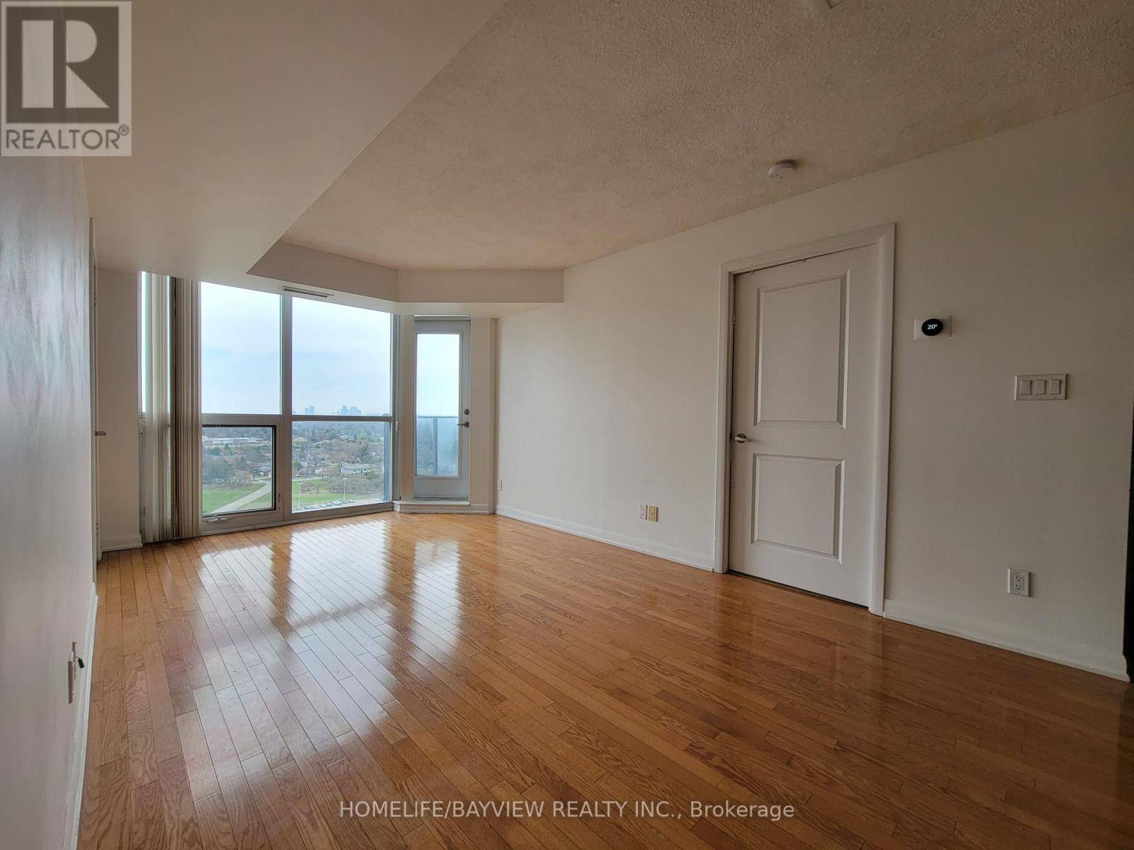 Toronto (newtonbrook East), ON M2M0A8,5791 Yonge ST #2002