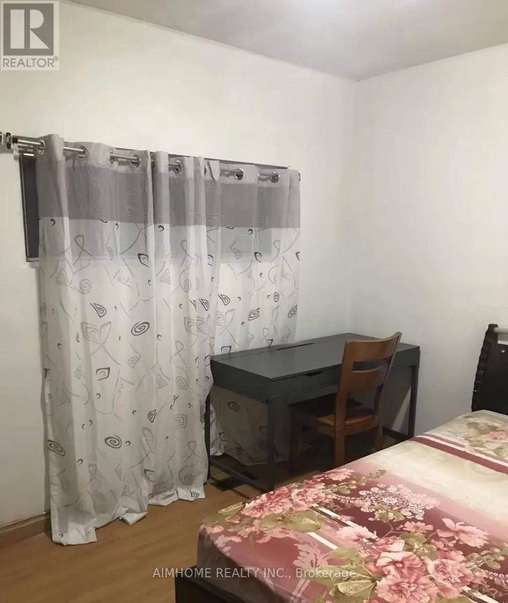 Toronto (trinity-bellwoods), ON M6J2G4,2ND FL TWO BEDROOMS - 137A MARKHAM STREET