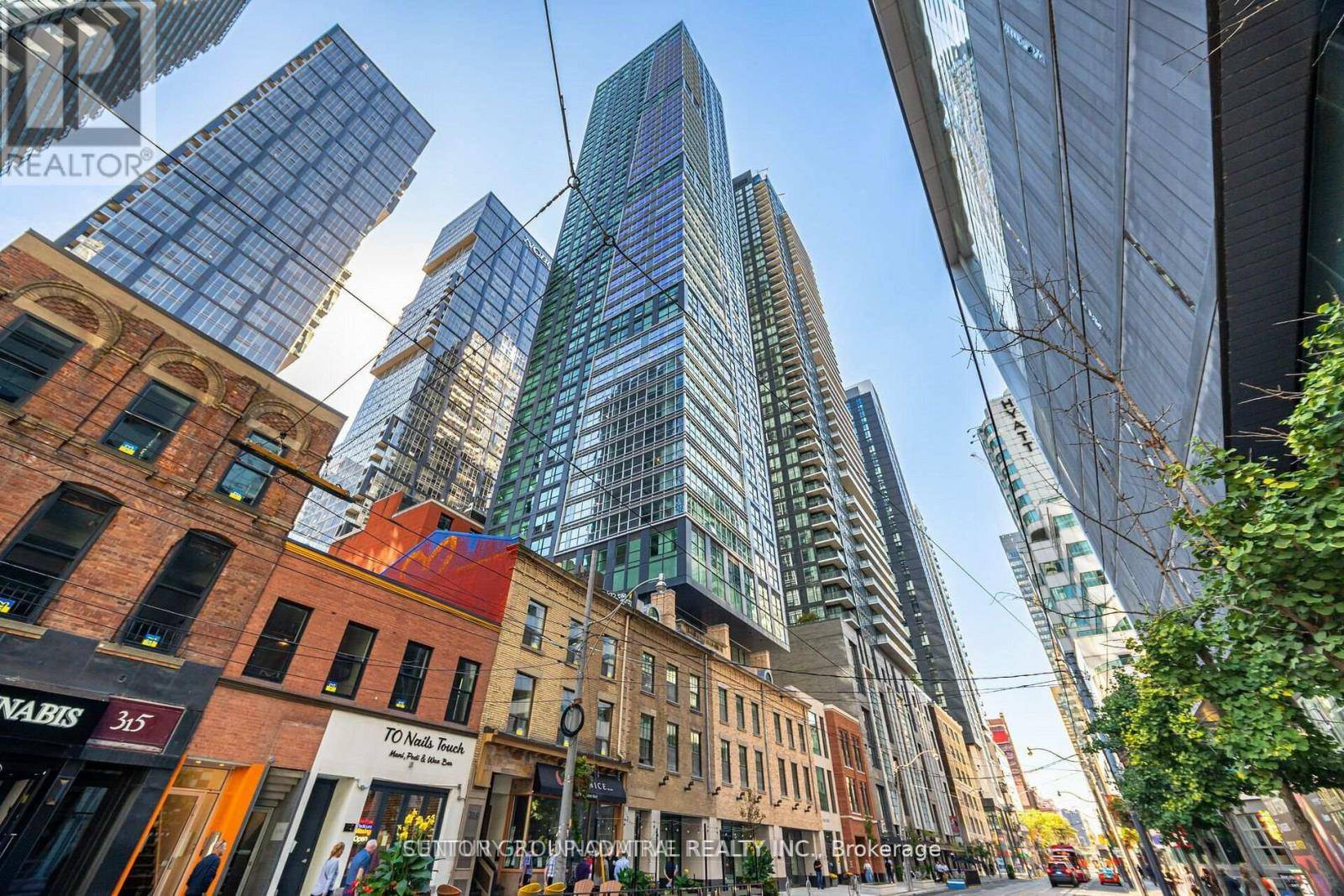 Toronto (waterfront Communities), ON M5V0W7,327 King ST West #601