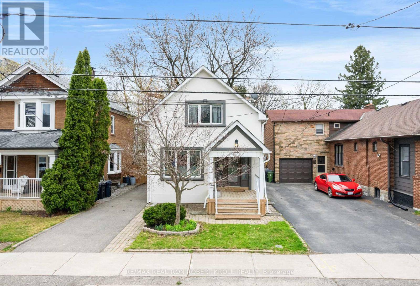 Toronto (lansing-westgate), ON M2N1G9,37 JOHNSTON AVENUE