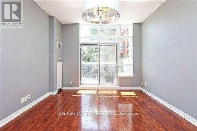 Toronto (cabbagetown-south St. James Town), ON M4X1X8,225 Wellesley ST East #105