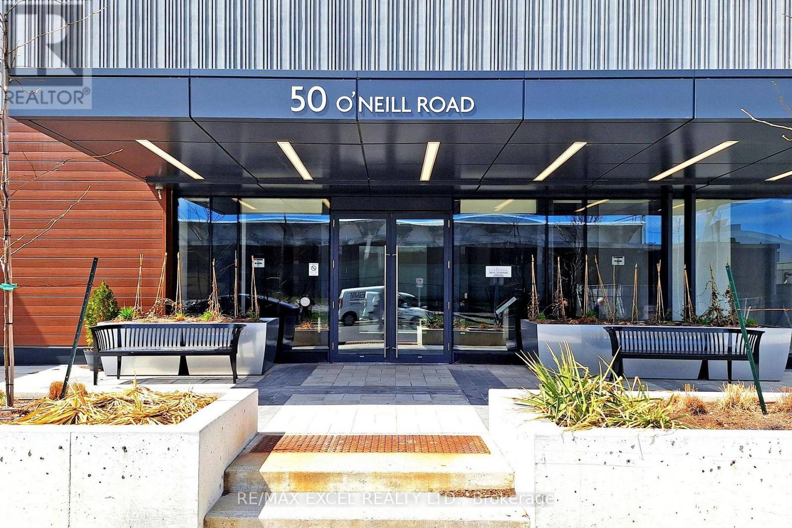 Toronto (banbury-don Mills), ON M3C0R1,50 O'Neill DR #3007