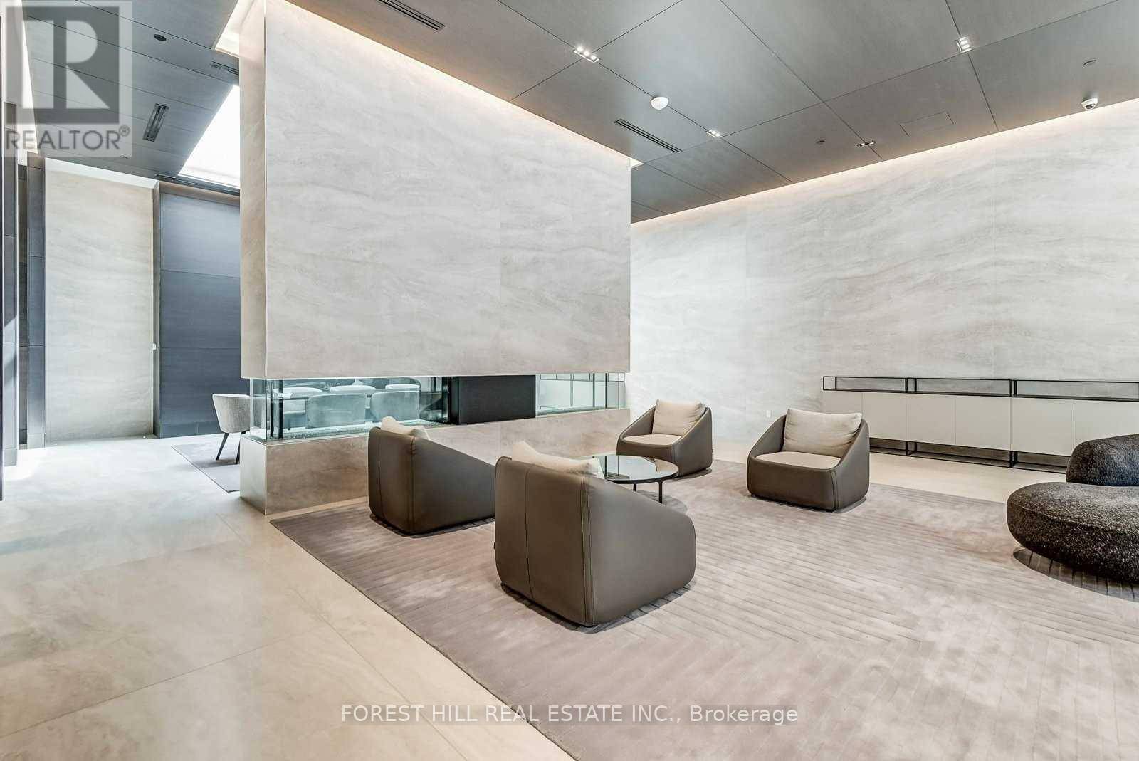 Toronto (mount Pleasant West), ON M4S2B4,2221 Yonge ST #5706