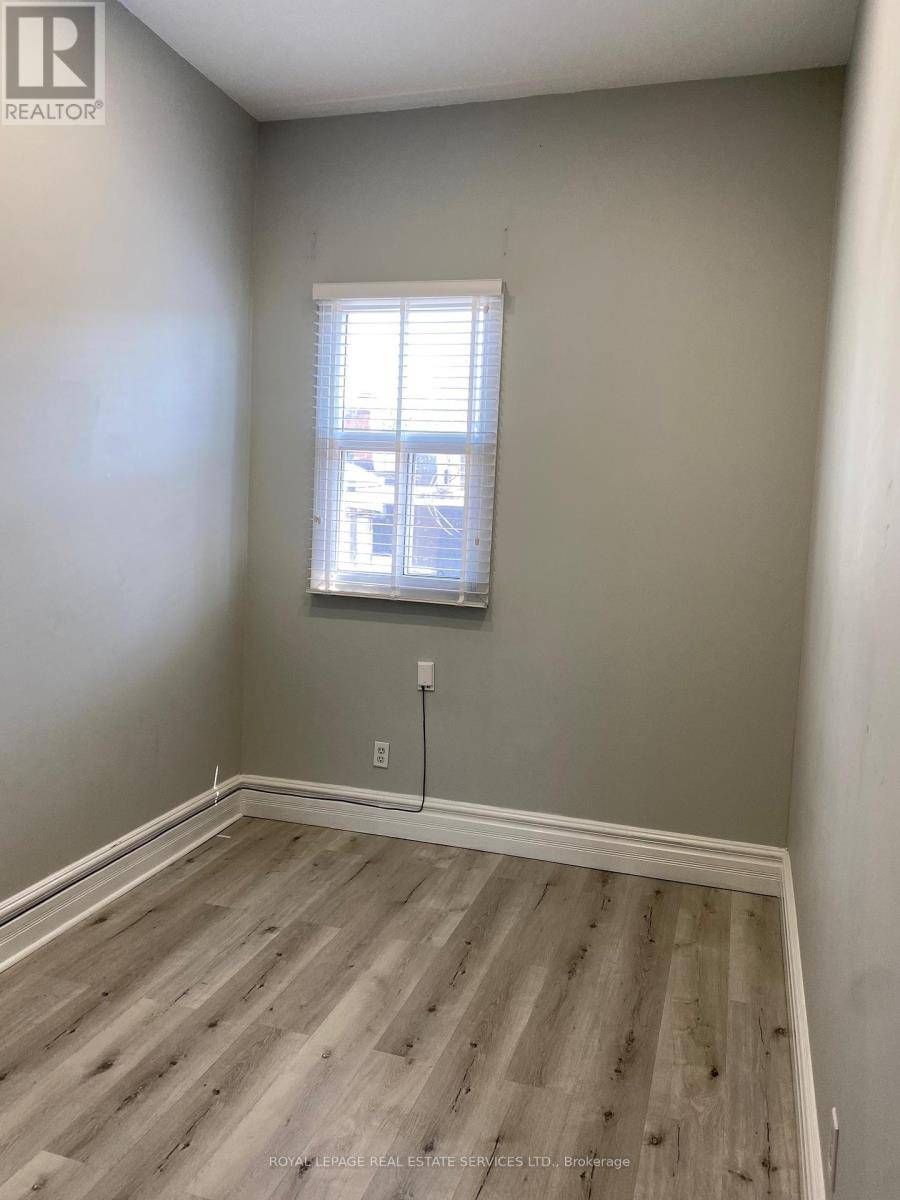 Toronto (cabbagetown-south St. James Town), ON M5A2L1,206 Carlton ST #302