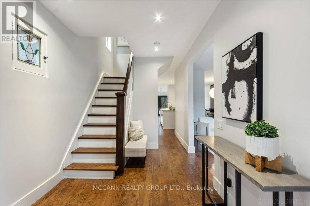 Toronto (lawrence Park North), ON M5M1P3,88 BROOKDALE AVENUE