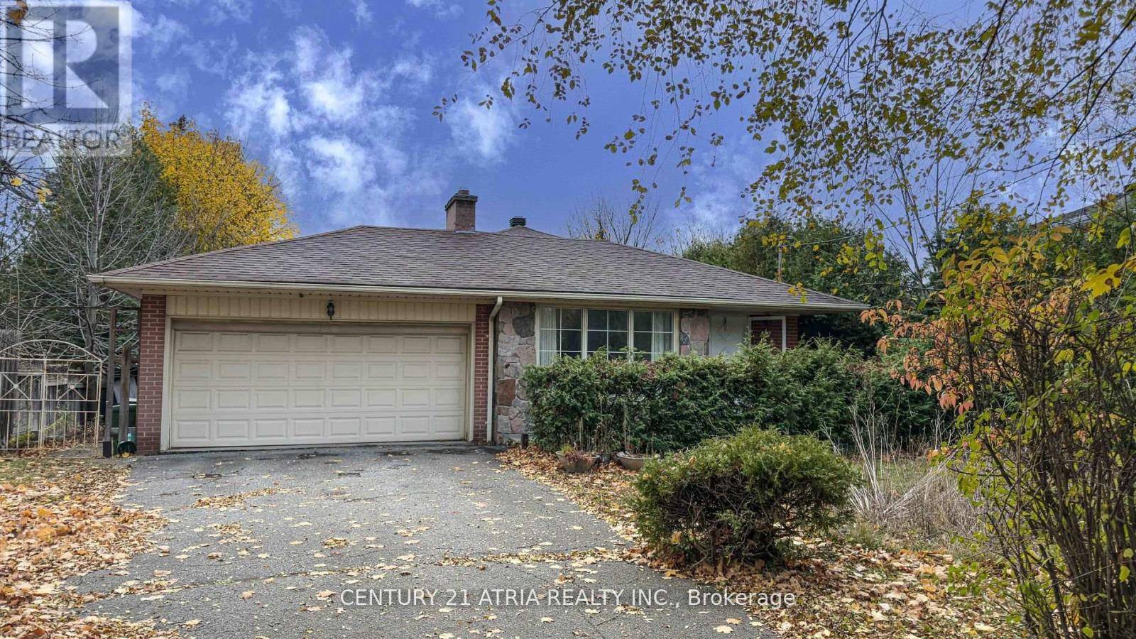 Toronto (st. Andrew-windfields), ON M2L2S5,33 HOPPERTON DRIVE