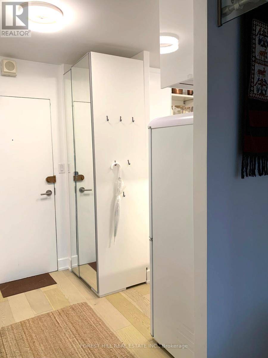 Toronto (cabbagetown-south St. James Town), ON M4Y2K2,40 Homewood AVE #208