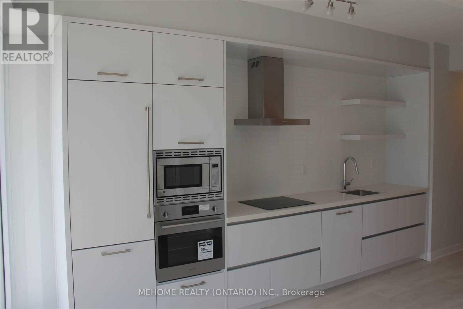 Toronto (mount Pleasant West), ON M4S0B8,2221 Yonge ST #4906