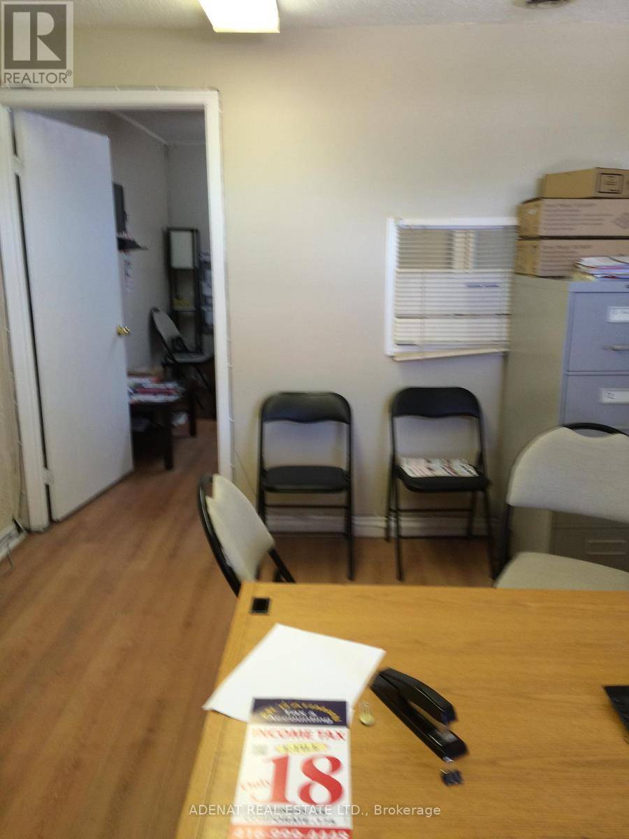 Toronto (clanton Park), ON M3H1T3,365A WILSON AVE East #203B