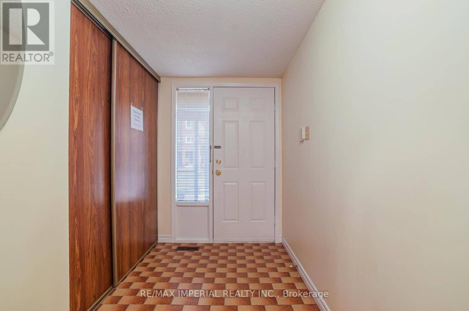 Toronto (westminster-branson), ON M2R3T9,85 FESTIVAL DRIVE