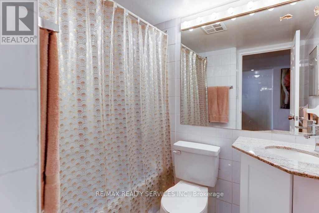 Toronto (kensington-chinatown), ON M5T2X7,120 St Patrick ST West ##1406