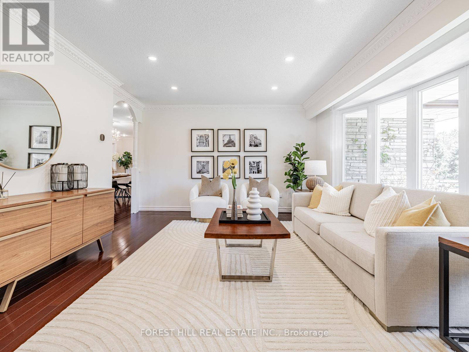 Toronto (parkwoods-donalda), ON M3A3G5,5 PARMBELLE CRESCENT