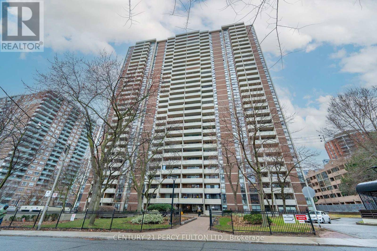 Toronto (cabbagetown-south St. James Town), ON M4Y2K2,40 Homewood AVE #107