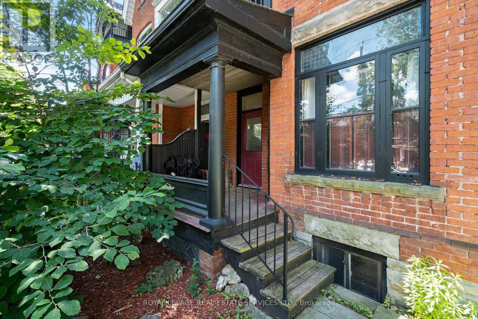 Toronto (trinity-bellwoods), ON M6J3B3,62 LAKEVIEW AVENUE