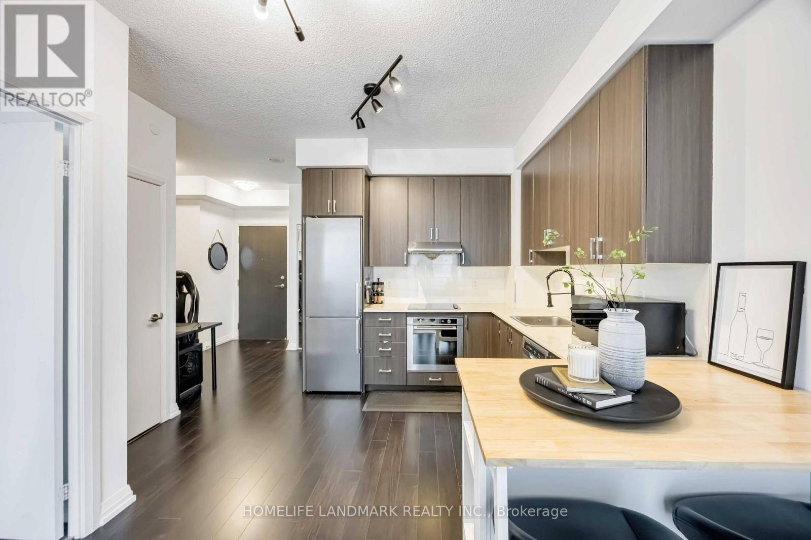 Toronto (henry Farm), ON M2J0E1,55 Ann O'reilly RD #1501