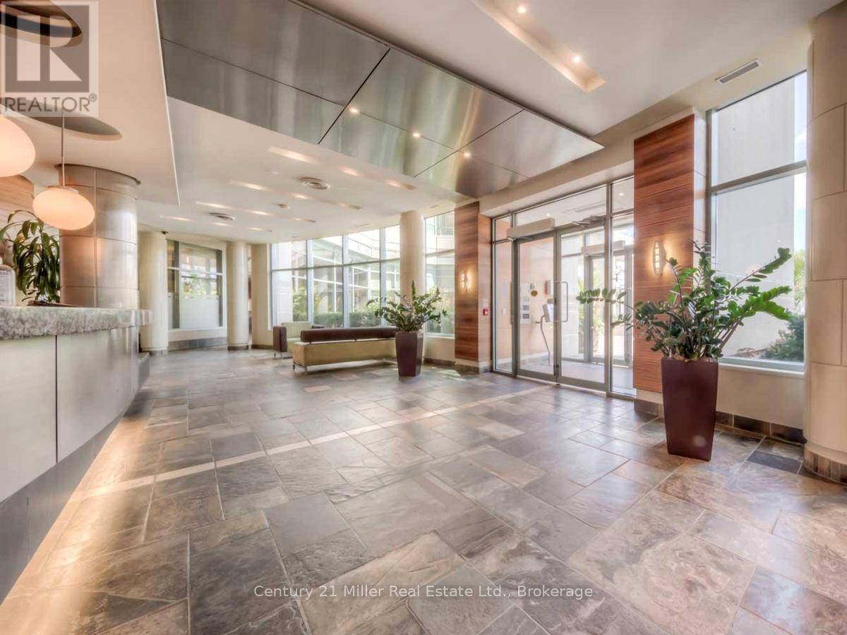 Toronto (waterfront Communities), ON M5J2Y7,230 Queens Quay West #628
