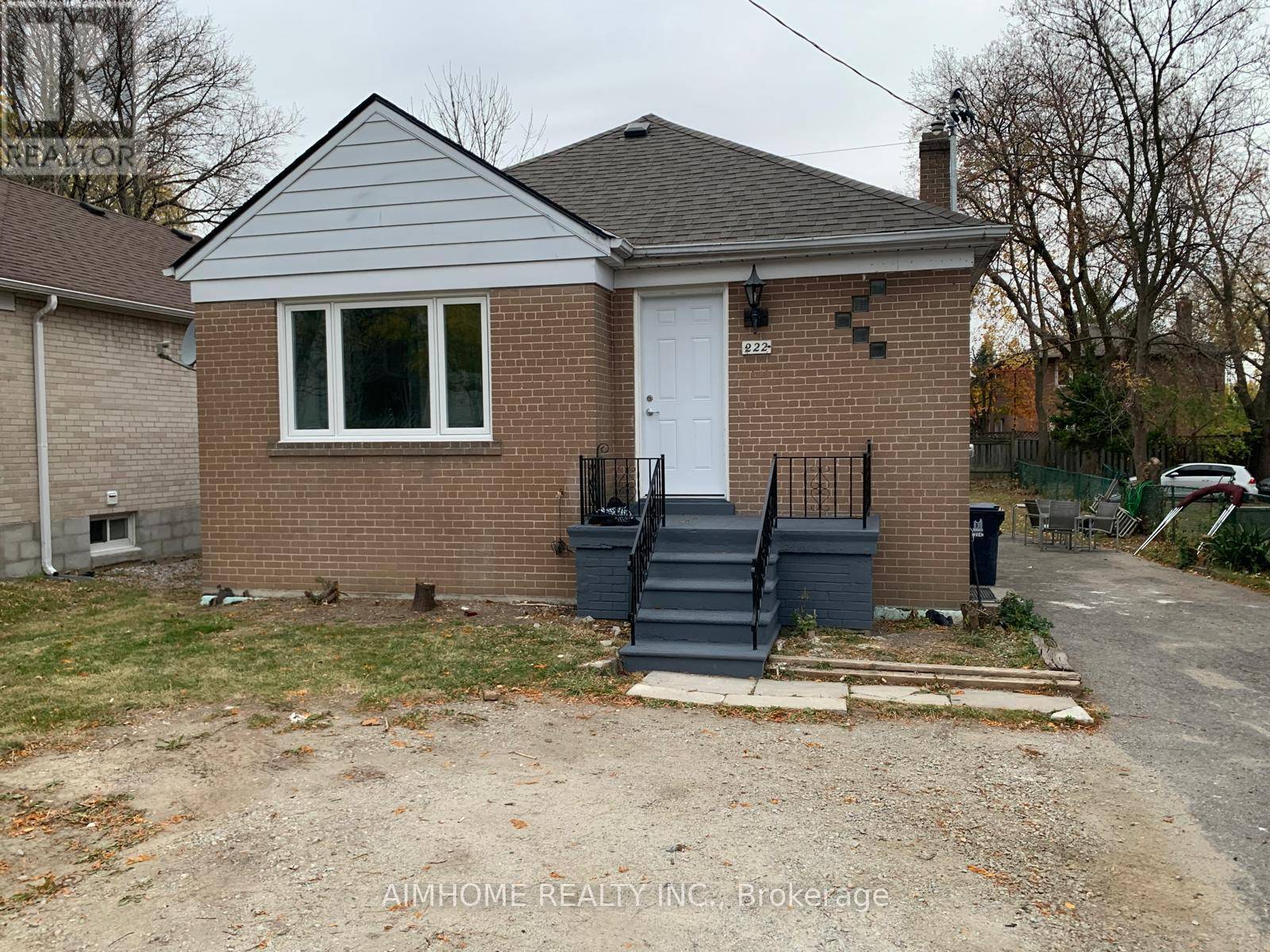 Toronto (newtonbrook East), ON M2N4R9,222 Finch AVE East #Main