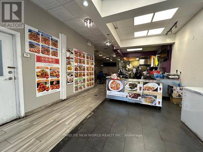 Toronto (newtonbrook East), ON M2M3S9,5629 YONGE STREET