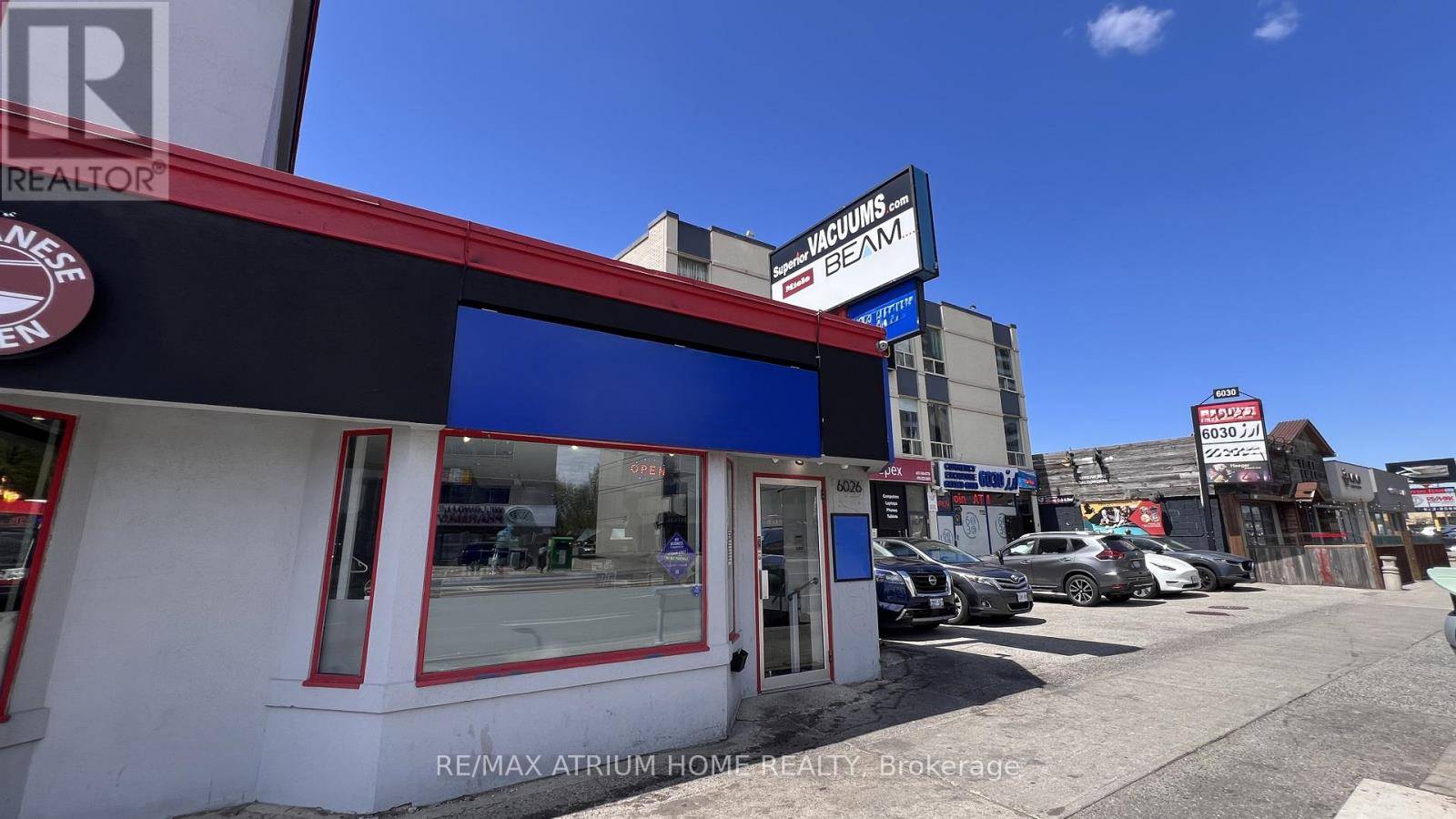 Toronto (newtonbrook West), ON M2M3W5,6026 YONGE STREET