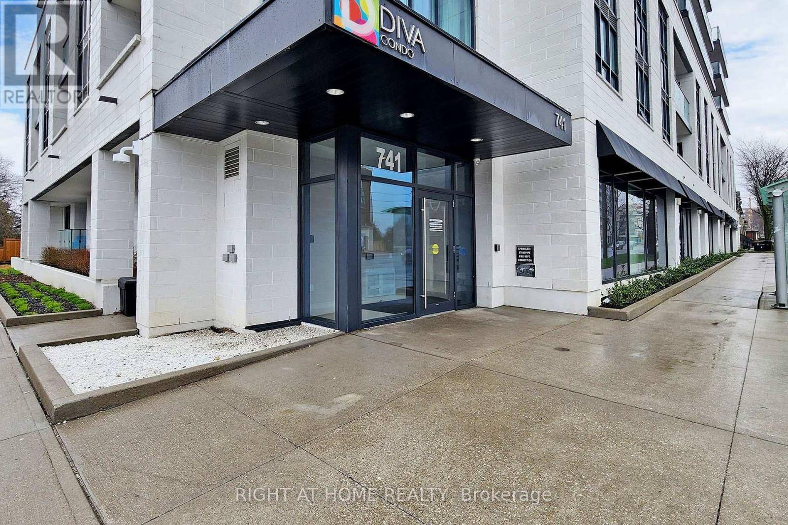 Toronto (clanton Park), ON M3H0C9,741 Sheppard AVE West #610