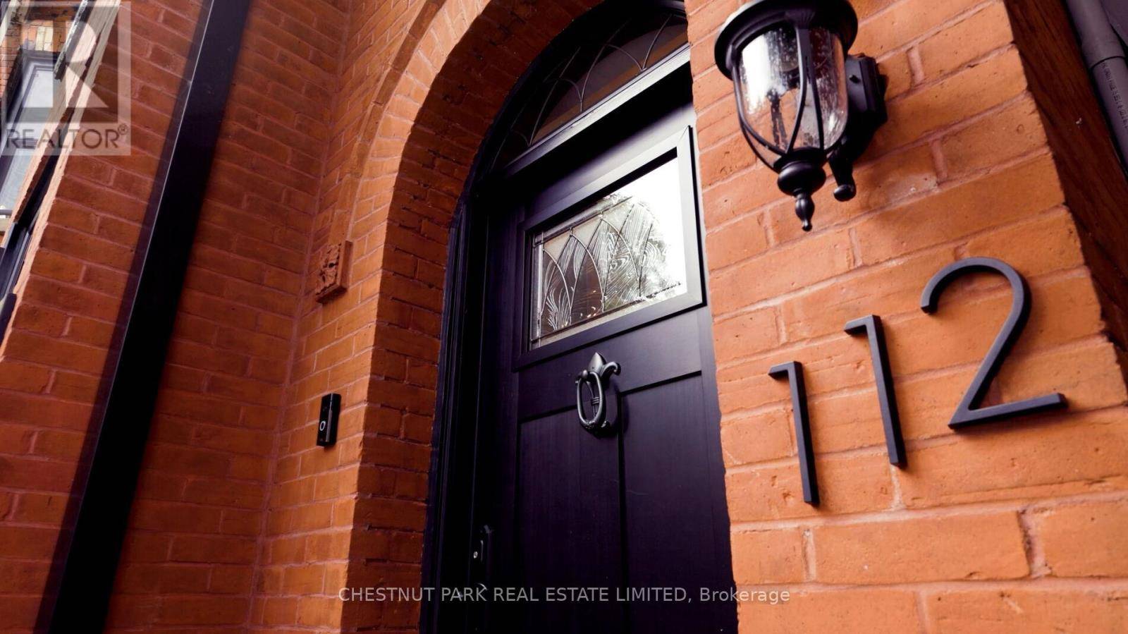 Toronto (trinity-bellwoods), ON M6J2X9,112 GIVINS STREET