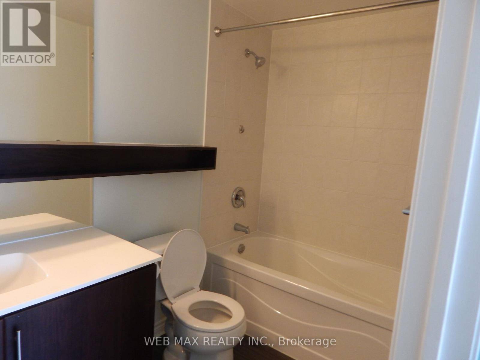 Toronto (bayview Village), ON M2K0A3,2885 Bayview AVE #325