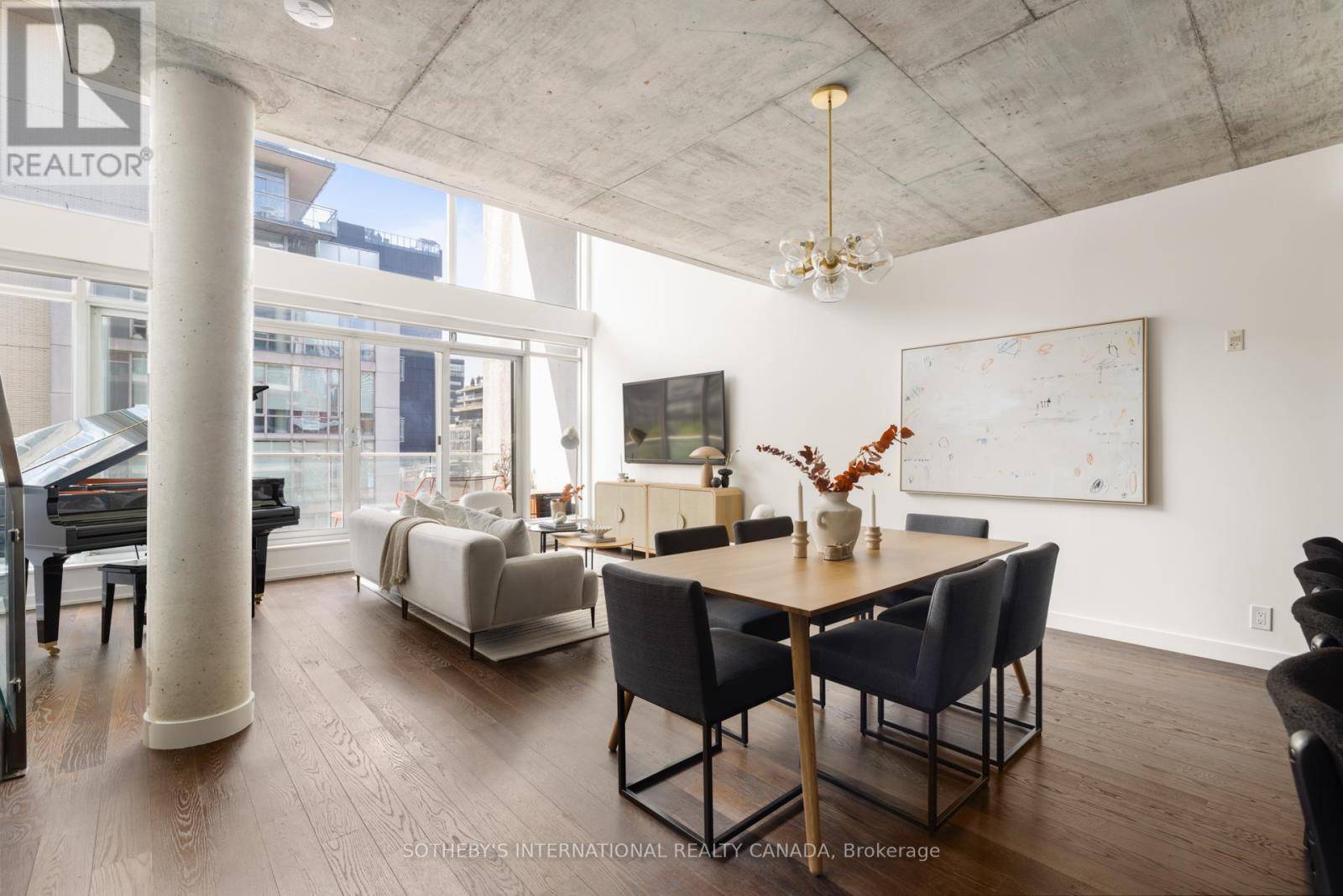 Toronto (waterfront Communities), ON M5V2M9,75 Portland ST #508
