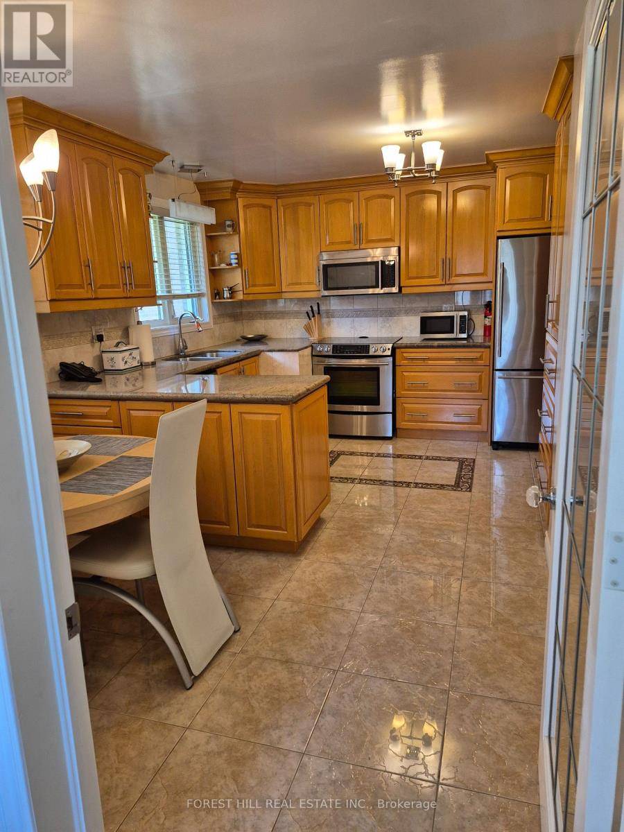Toronto (bayview Village), ON M2J2R6,36 GERALDTON CRESCENT