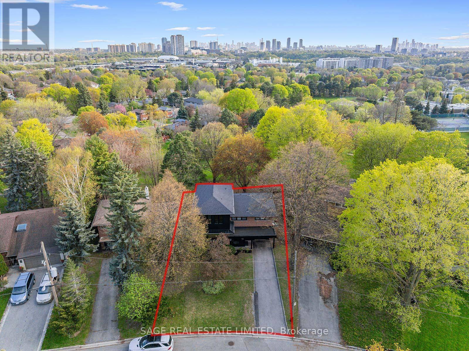 Toronto (parkwoods-donalda), ON M3A1L8,9 LIONEL HEIGHTS CRESCENT