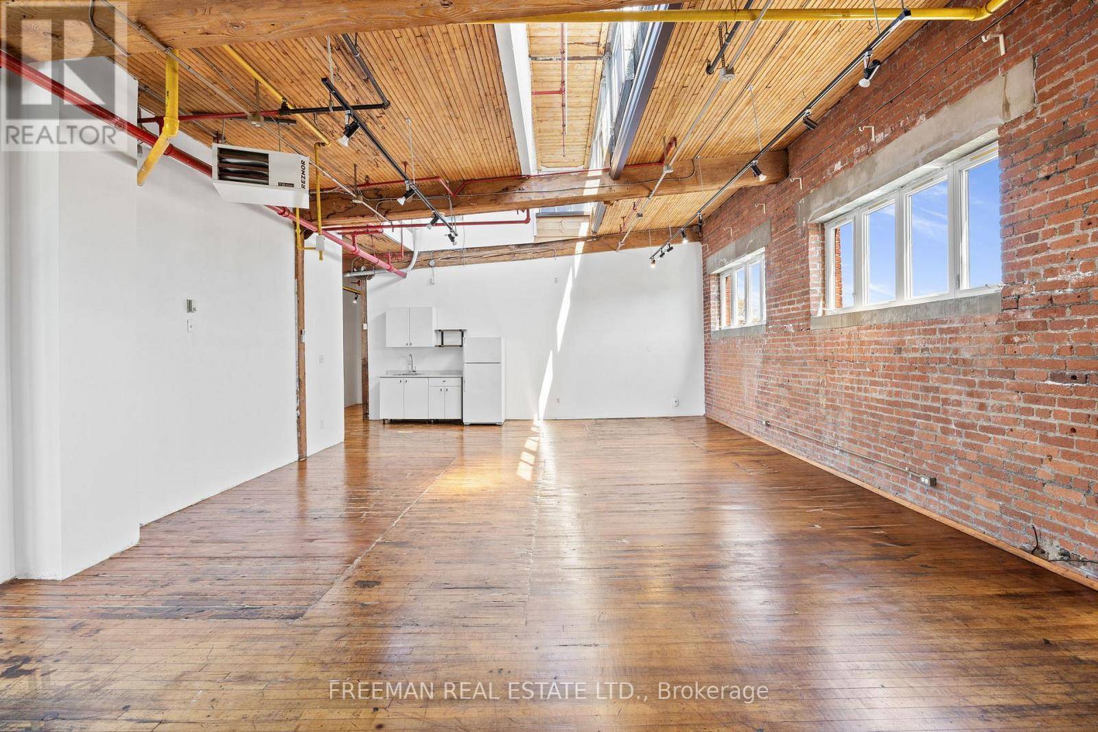 Toronto (little Portugal), ON M6K1P4,77 Florence ST #304