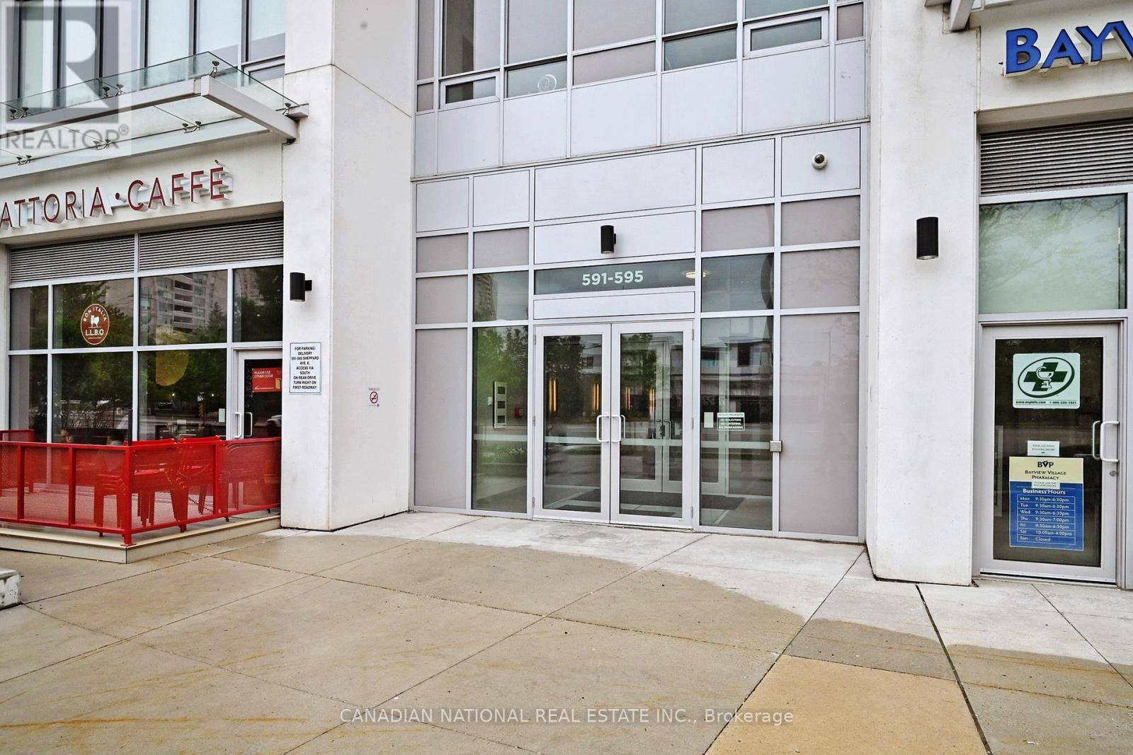 Toronto (bayview Village), ON M2K1B4,595 Sheppard AVE East #105