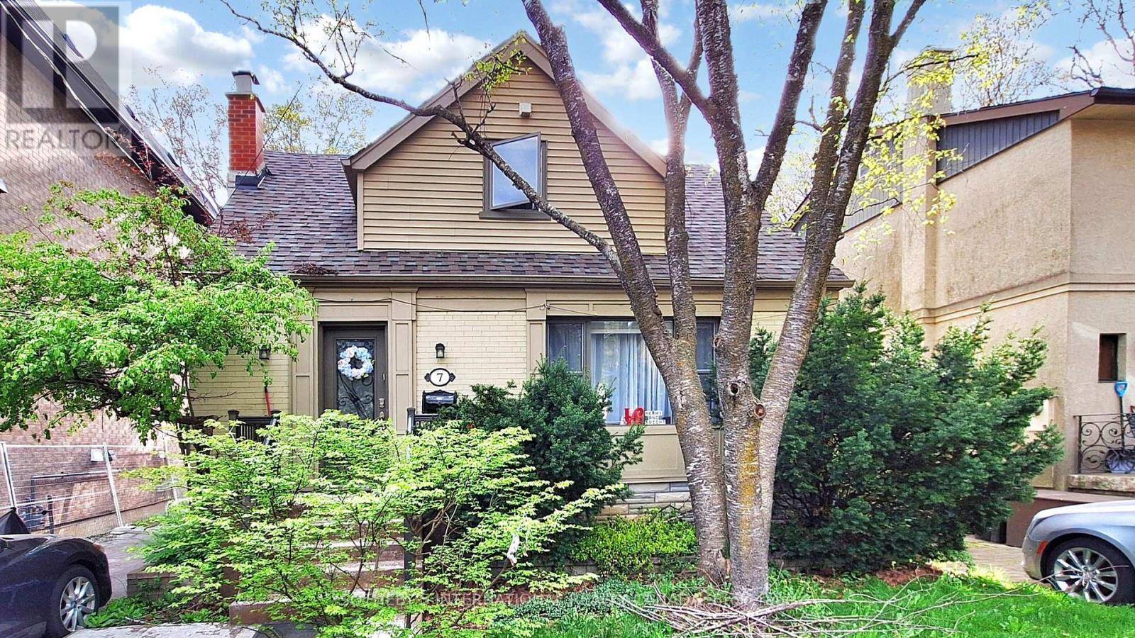 Toronto (lansing-westgate), ON M2N2K2,LOWER LEVEL - 7 WALKER ROAD