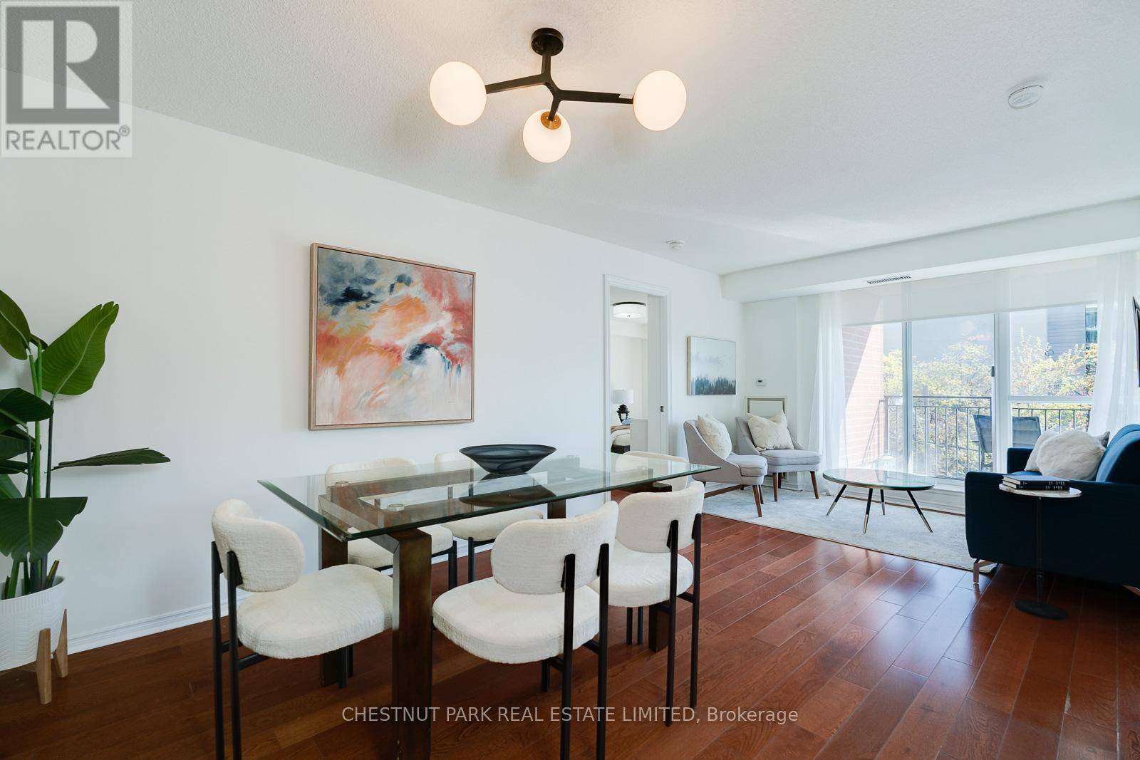 Toronto (mount Pleasant West), ON M4S3G6,300 Balliol ST #404