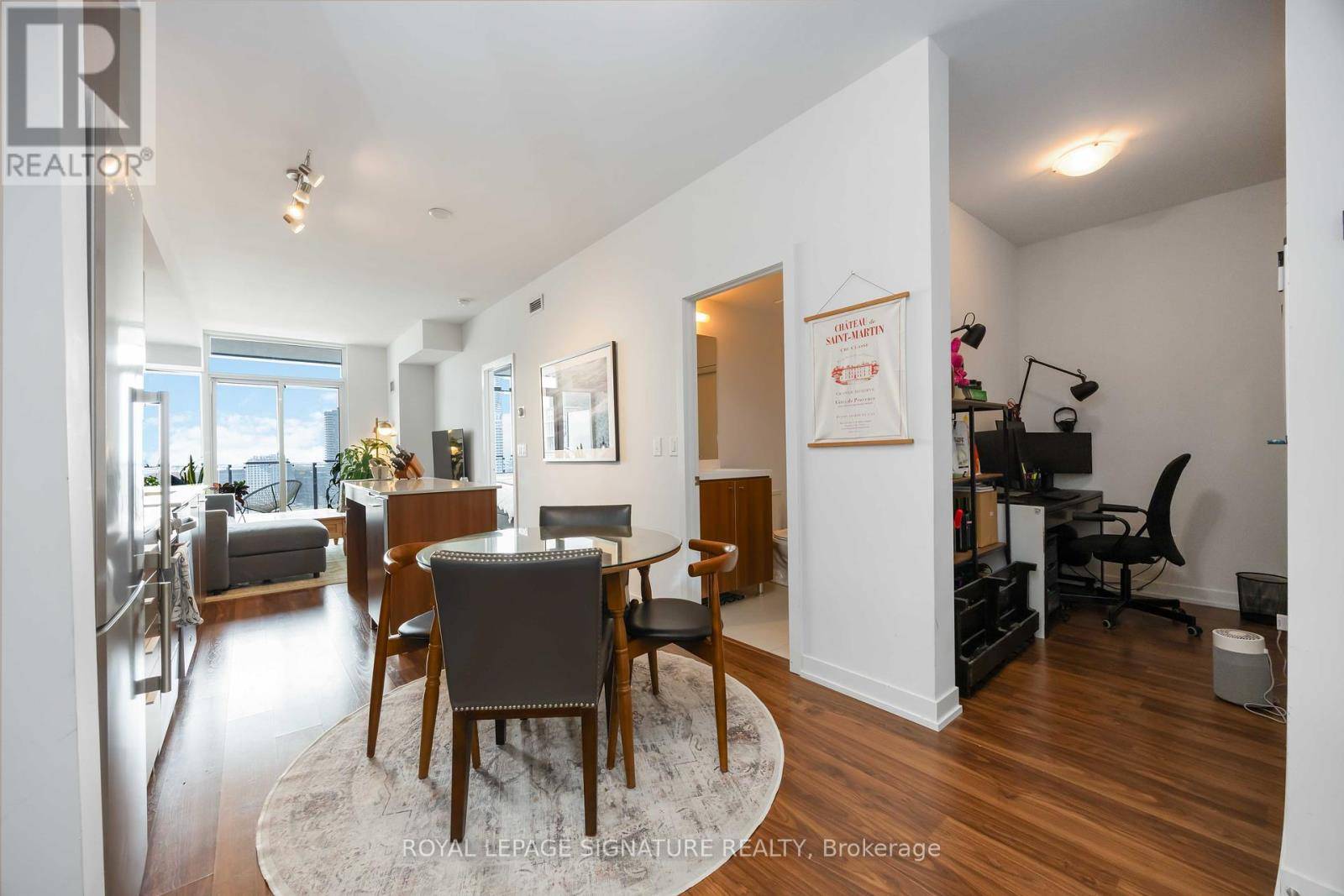 Toronto (moss Park), ON M5A2N4,105 George ST #2006