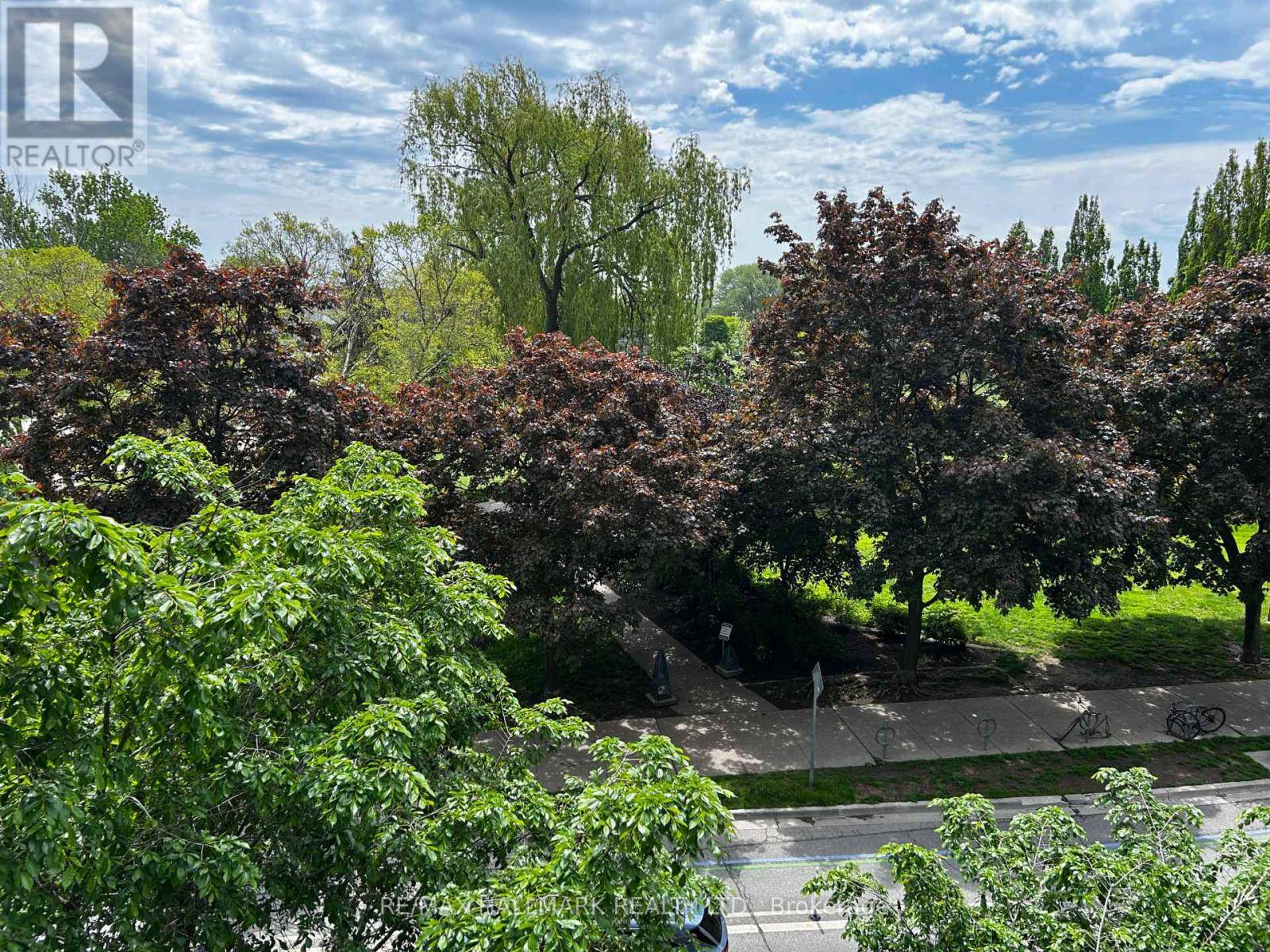 Toronto (niagara), ON M5V3N2,650 Queens Quay West #509