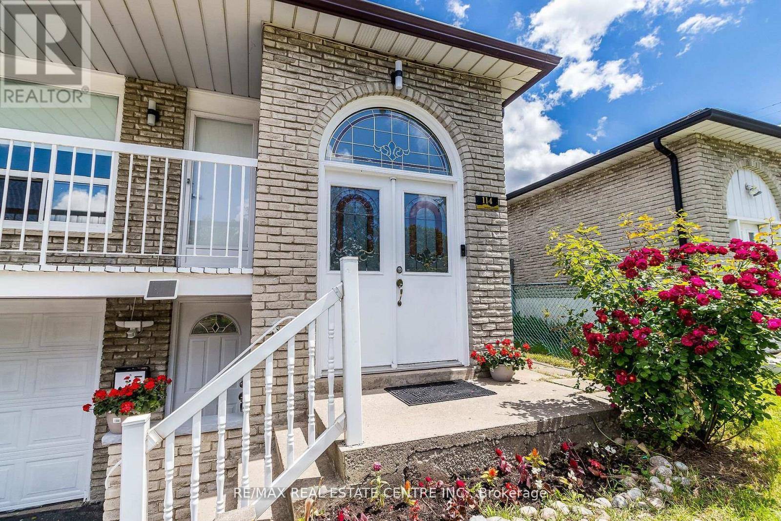 Toronto (hillcrest Village), ON M2H2L6,114 SEXTON CRESCENT