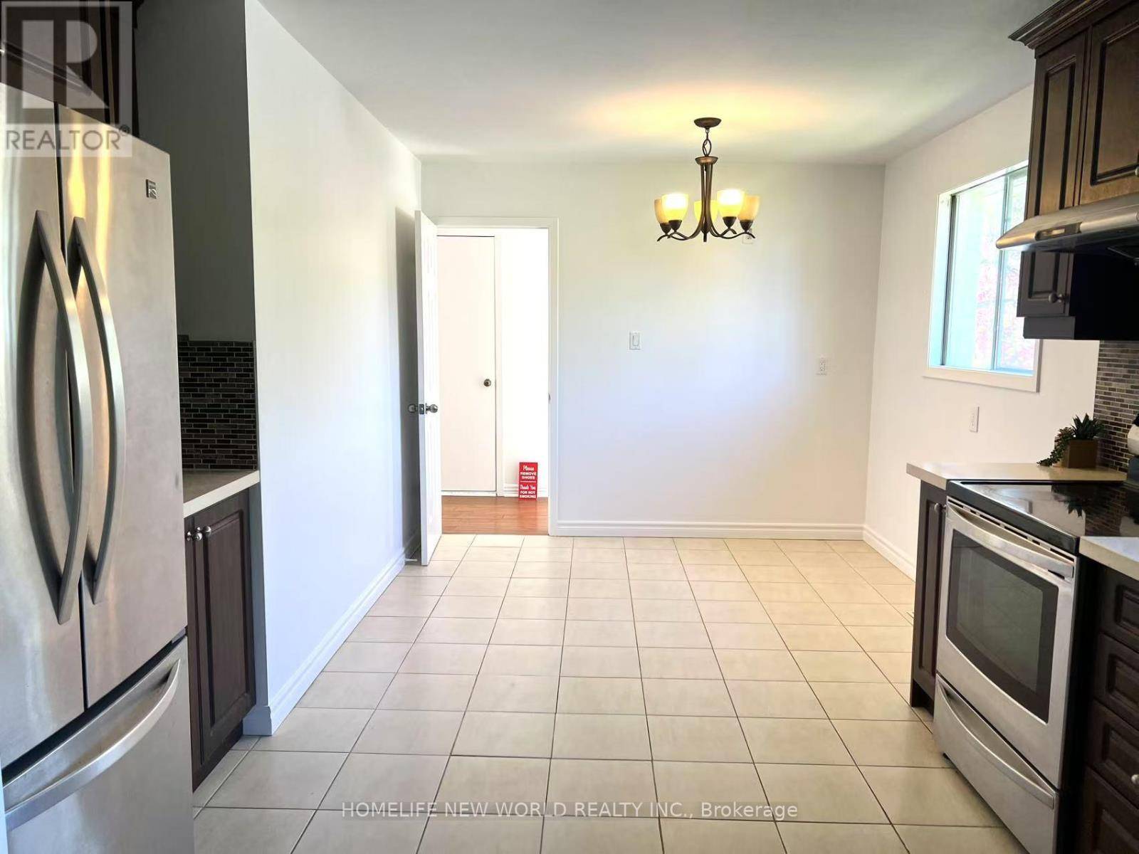 Toronto (bayview Woods-steeles), ON M2M2Y7,69 HARRINGTON CRESCENT