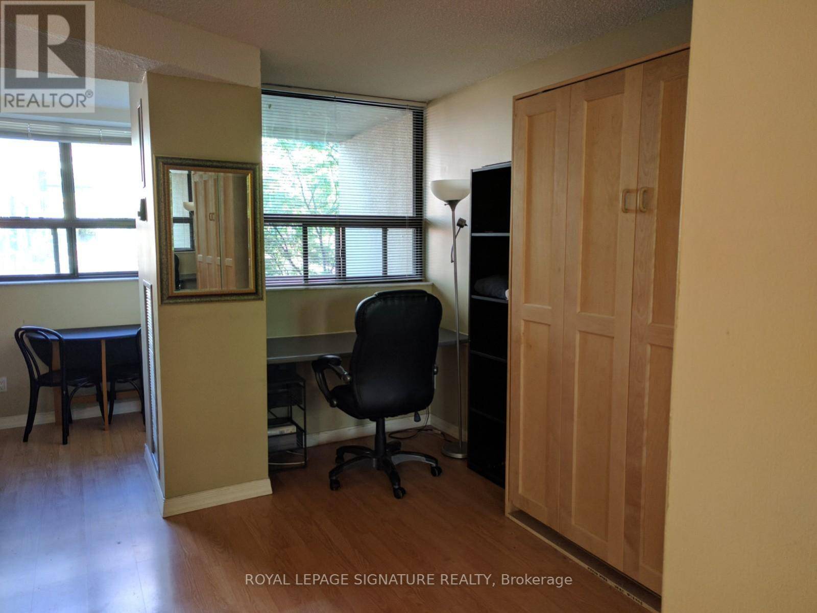 Toronto (kensington-chinatown), ON M5T2W9,53 Mccaul ST #Up-248