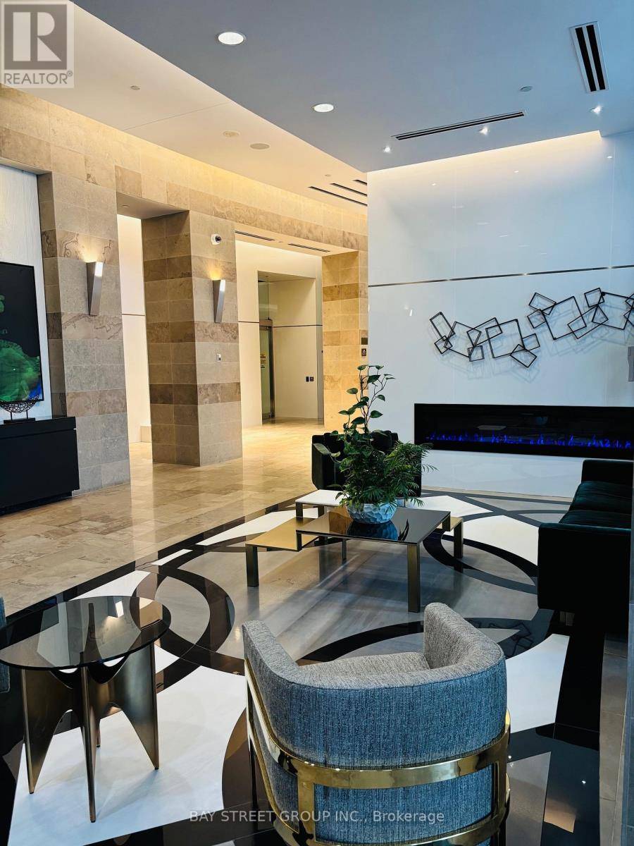 Toronto (mount Pleasant West), ON M4S3H7,2181 Yonge ST #1403